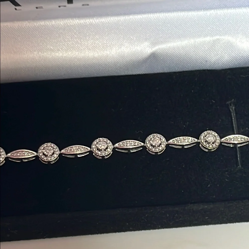 Kay Jewelers Silver Tennis Bracelet with real diamonds - Picture 3 of 12